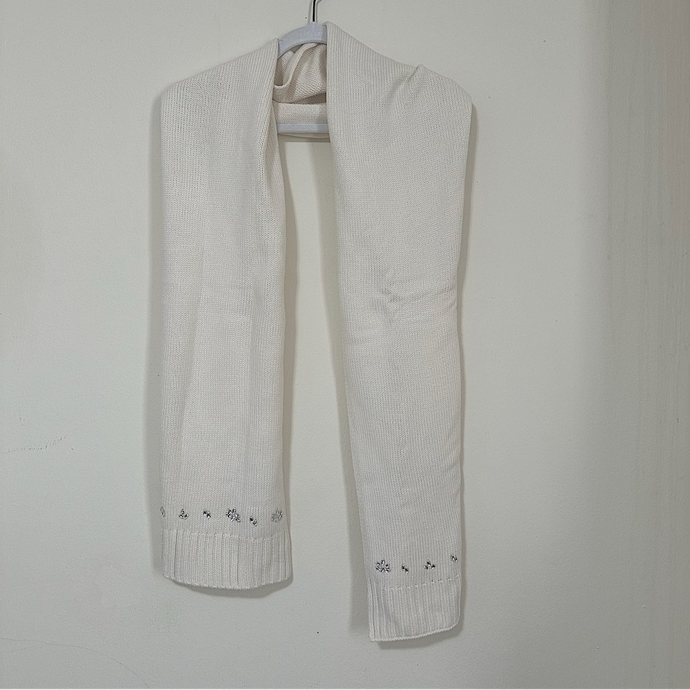 Banana Republic Cream Knit Scarf with Gem